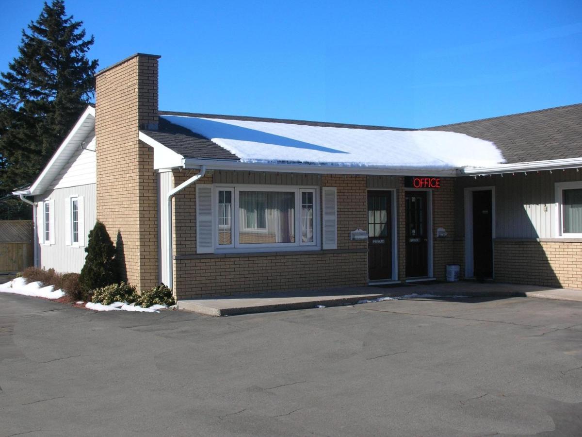 Adams Motel Sault Ste. Marie Dış mekan fotoğraf