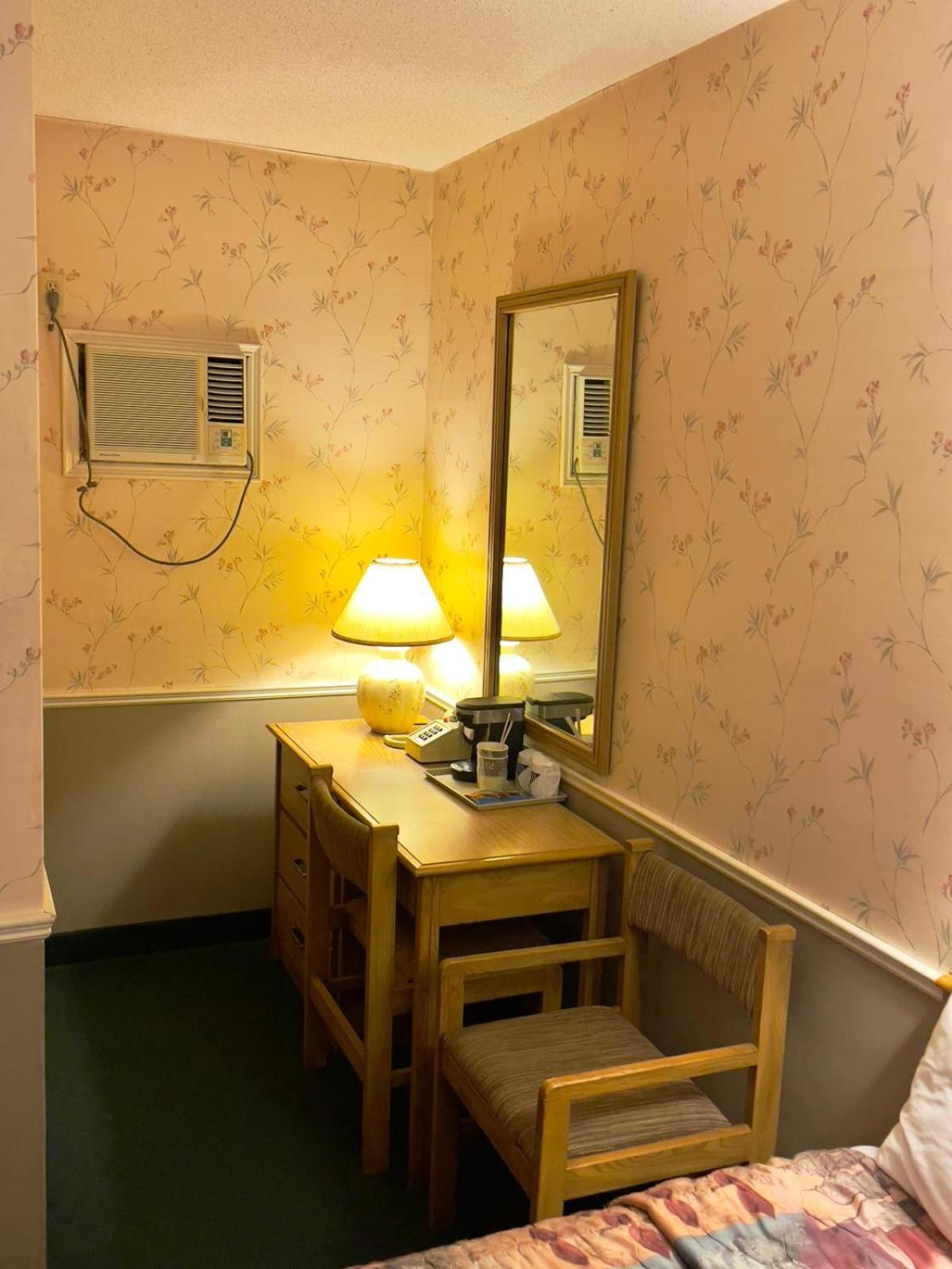 Adams Motel Sault Ste. Marie Dış mekan fotoğraf
