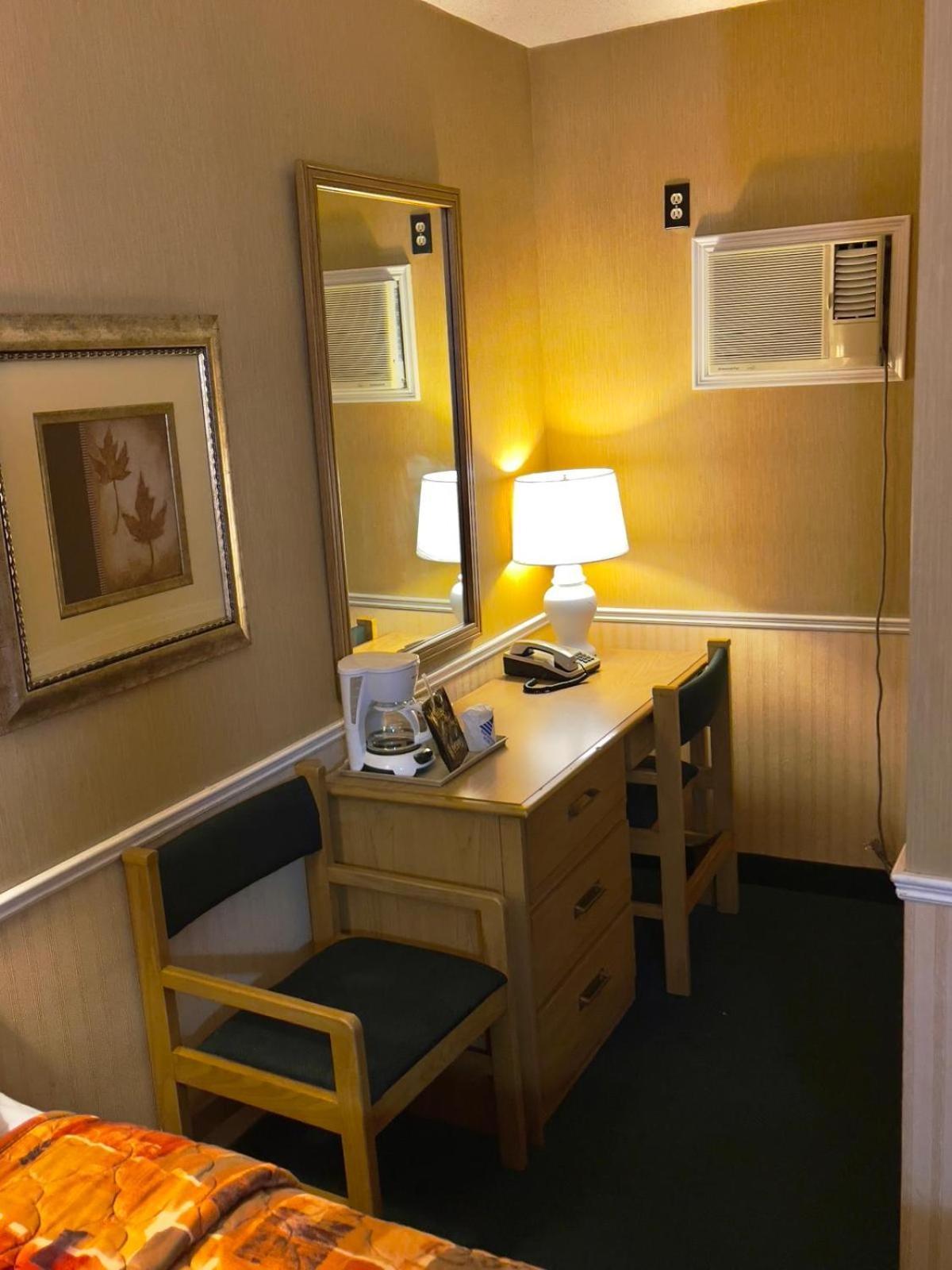 Adams Motel Sault Ste. Marie Dış mekan fotoğraf