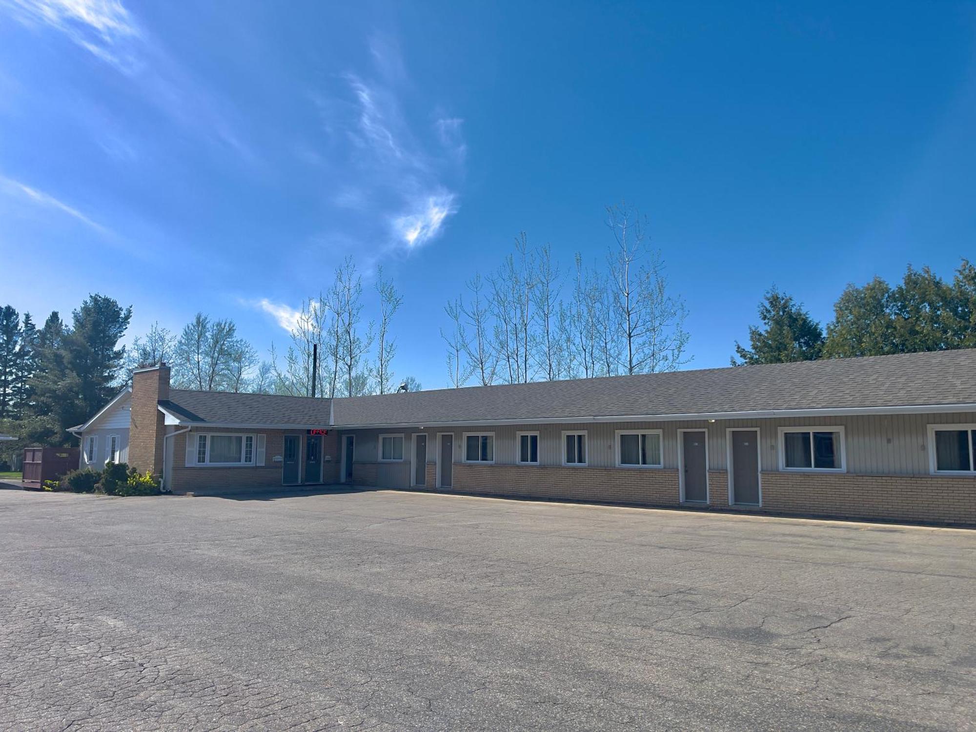 Adams Motel Sault Ste. Marie Dış mekan fotoğraf