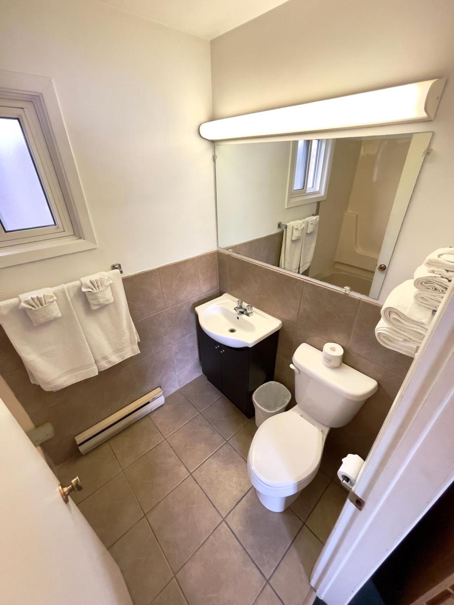 Adams Motel Sault Ste. Marie Dış mekan fotoğraf